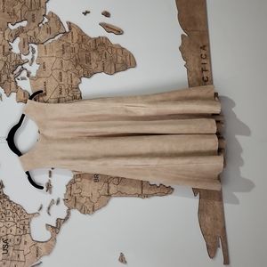 Suede babydoll pleated dress. Small. With pockets